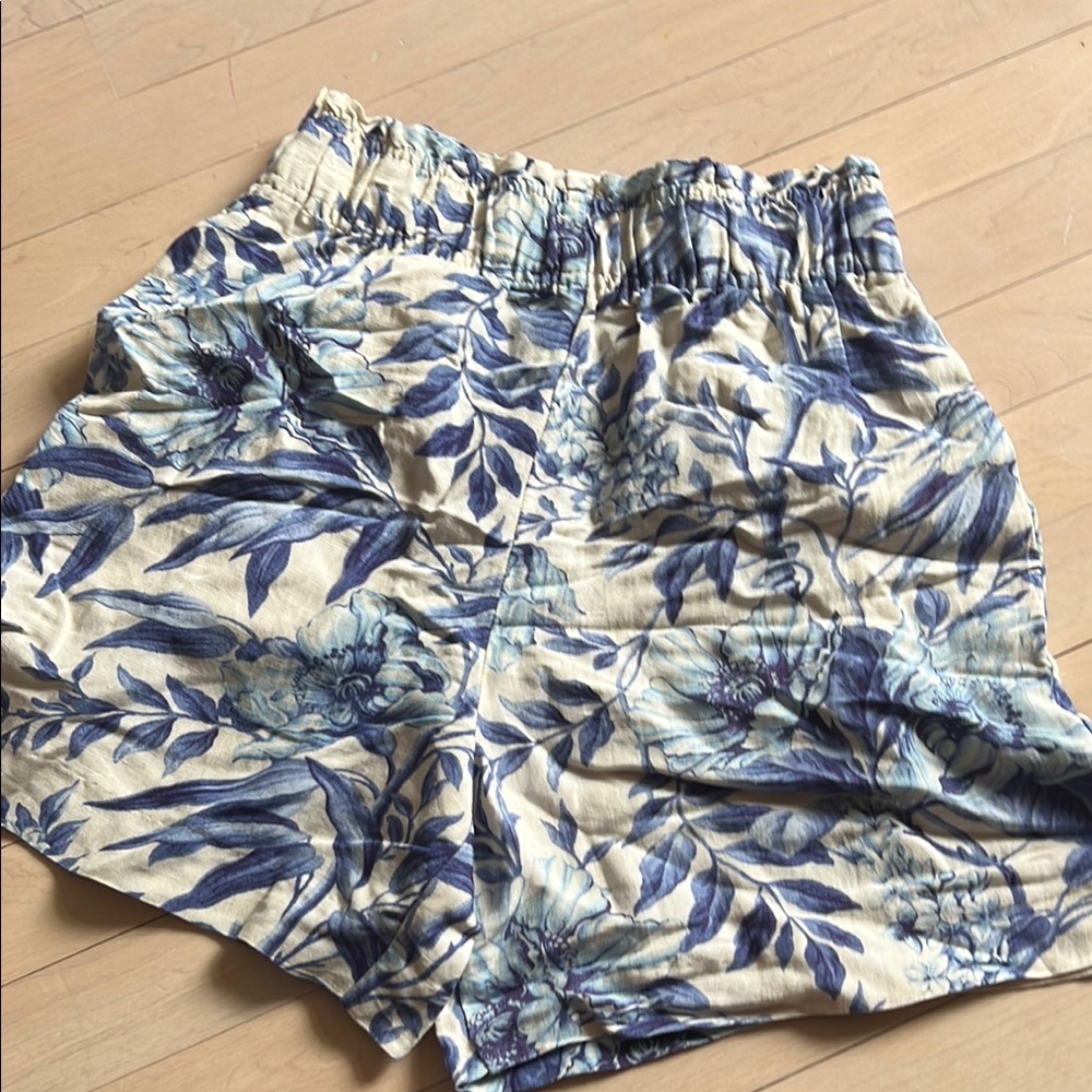 Floral Blue and Cream Women's Shorts